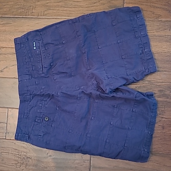 Chaps men's Navy blue flat front, patchwork shorts size 36 - Picture 2 of 5